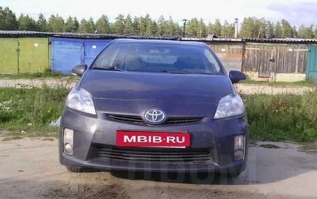 Toyota Prius, 2010 год, 1 199 000 рублей, 10 фотография