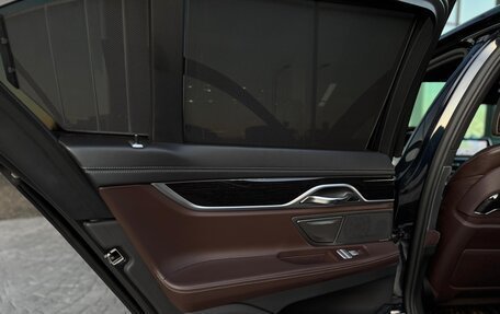 BMW 7 серия, 2017 год, 3 800 000 рублей, 16 фотография