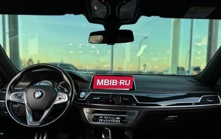 BMW 7 серия, 2017 год, 3 800 000 рублей, 9 фотография