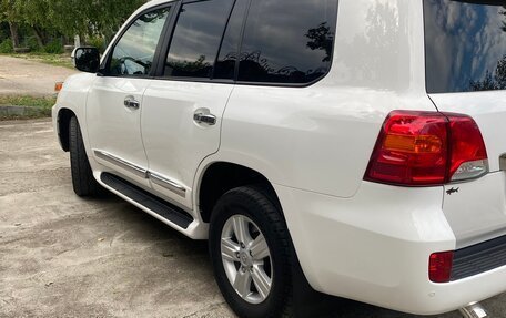 Toyota Land Cruiser 200, 2015 год, 4 700 000 рублей, 2 фотография