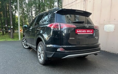 Toyota RAV4, 2016 год, 2 740 000 рублей, 2 фотография