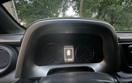 Toyota RAV4, 2016 год, 2 740 000 рублей, 8 фотография