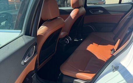 Alfa Romeo Giulia II, 2020 год, 2 490 000 рублей, 14 фотография