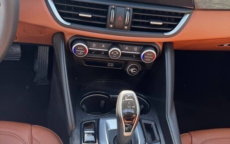 Alfa Romeo Giulia II, 2020 год, 2 490 000 рублей, 16 фотография