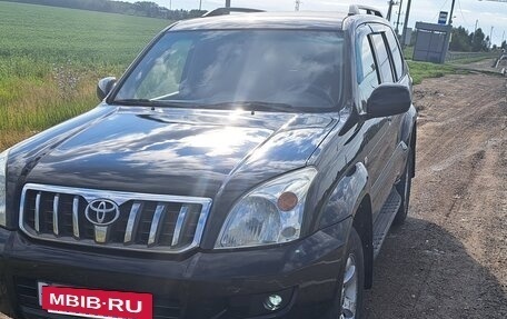 Toyota Land Cruiser Prado 120 рестайлинг, 2007 год, 2 100 000 рублей, 5 фотография