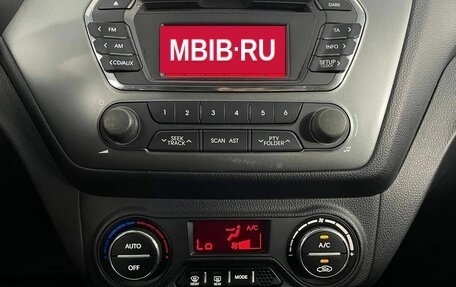 KIA Rio III рестайлинг, 2012 год, 860 000 рублей, 22 фотография