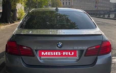 BMW 5 серия, 2013 год, 2 100 000 рублей, 2 фотография