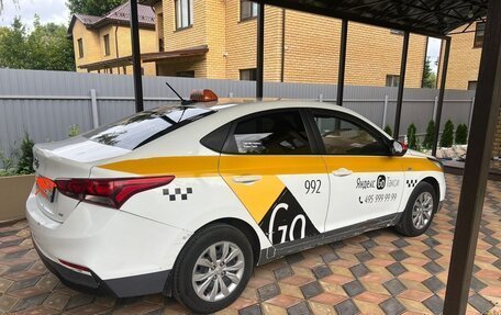 Hyundai Solaris II рестайлинг, 2018 год, 860 000 рублей, 4 фотография