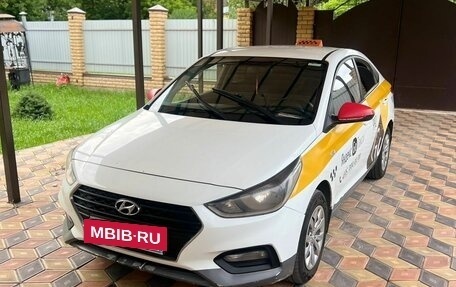 Hyundai Solaris II рестайлинг, 2018 год, 860 000 рублей, 16 фотография