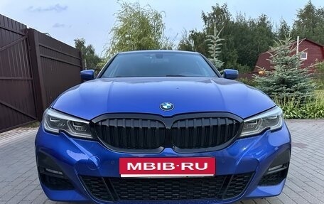 BMW 3 серия, 2019 год, 3 000 000 рублей, 2 фотография