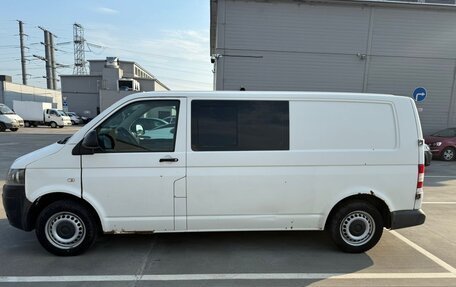 Volkswagen Transporter T5 рестайлинг, 2015 год, 1 900 000 рублей, 6 фотография