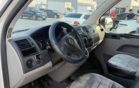 Volkswagen Transporter T5 рестайлинг, 2015 год, 1 900 000 рублей, 10 фотография