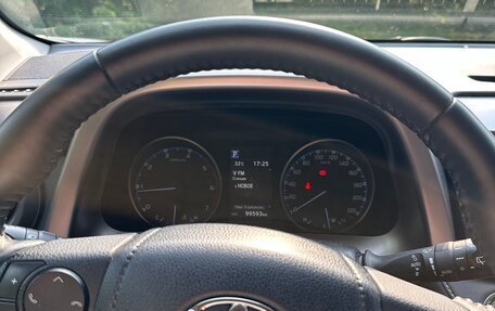 Toyota RAV4, 2018 год, 2 750 000 рублей, 11 фотография