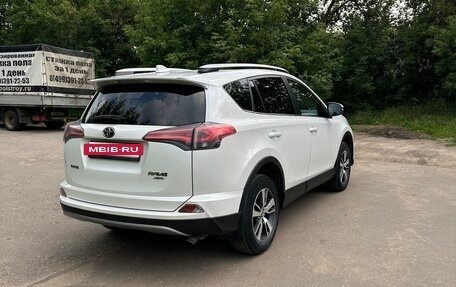 Toyota RAV4, 2018 год, 2 750 000 рублей, 6 фотография
