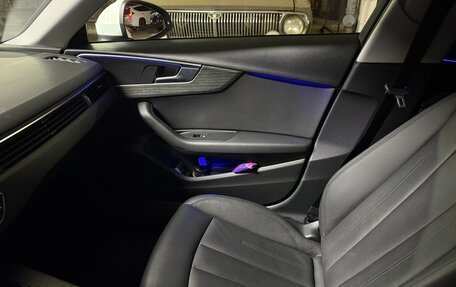 Audi A4, 2019 год, 2 200 000 рублей, 5 фотография