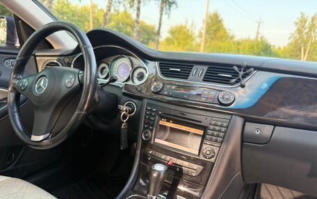 Mercedes-Benz CLS, 2010 год, 1 520 000 рублей, 28 фотография