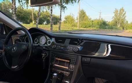 Mercedes-Benz CLS, 2010 год, 1 520 000 рублей, 26 фотография