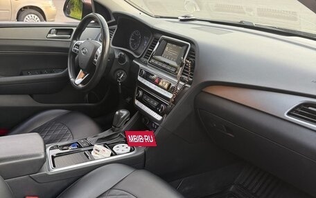 Hyundai Sonata VII, 2019 год, 1 750 000 рублей, 13 фотография