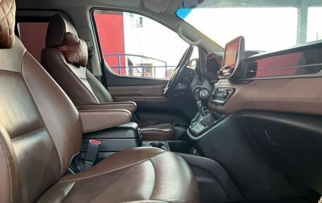 Hyundai Grand Starex Grand Starex I рестайлинг 2, 2018 год, 3 599 000 рублей, 11 фотография