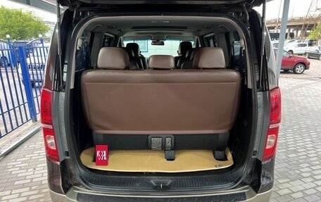 Hyundai Grand Starex Grand Starex I рестайлинг 2, 2018 год, 3 599 000 рублей, 9 фотография