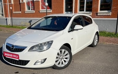 Opel Astra J, 2011 год, 740 000 рублей, 1 фотография