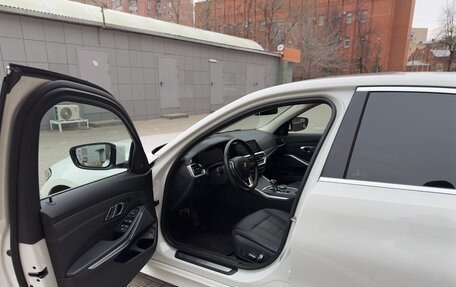 BMW 3 серия, 2019 год, 3 450 000 рублей, 9 фотография