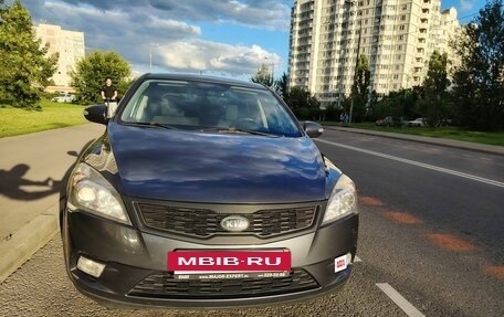 KIA cee'd I рестайлинг, 2010 год, 900 000 рублей, 2 фотография