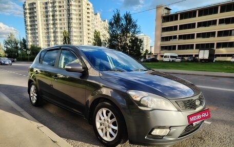 KIA cee'd I рестайлинг, 2010 год, 900 000 рублей, 5 фотография