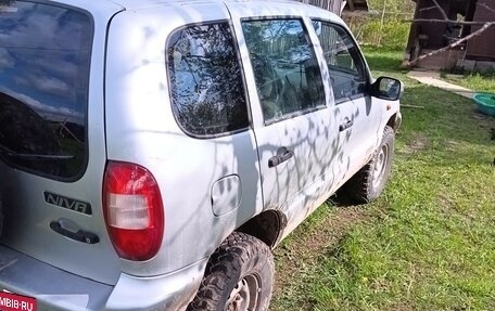 Chevrolet Niva I рестайлинг, 2004 год, 430 000 рублей, 3 фотография