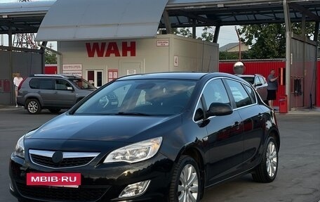 Opel Astra J, 2011 год, 800 000 рублей, 3 фотография