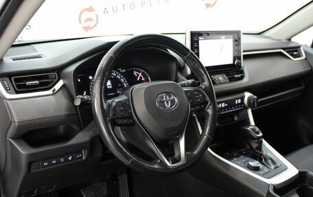 Toyota RAV4, 2020 год, 3 149 000 рублей, 9 фотография