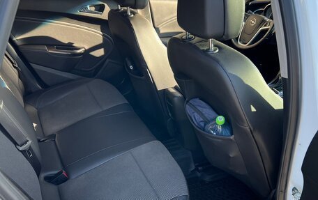 Opel Astra J, 2011 год, 740 000 рублей, 11 фотография