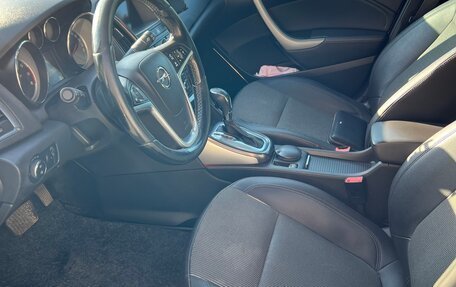 Opel Astra J, 2011 год, 740 000 рублей, 9 фотография
