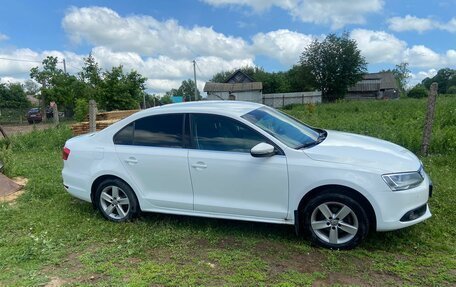 Volkswagen Jetta VI, 2012 год, 850 000 рублей, 2 фотография