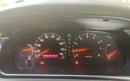 Toyota Camry, 1985 год, 390 000 рублей, 12 фотография
