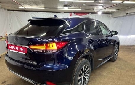 Lexus RX IV рестайлинг, 2021 год, 4 800 000 рублей, 3 фотография