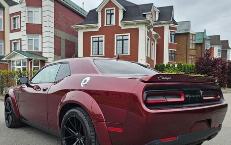 Dodge Challenger III рестайлинг 2, 2019 год, 3 600 000 рублей, 5 фотография