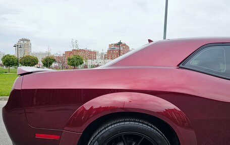 Dodge Challenger III рестайлинг 2, 2019 год, 3 600 000 рублей, 14 фотография