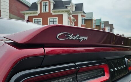 Dodge Challenger III рестайлинг 2, 2019 год, 3 600 000 рублей, 16 фотография