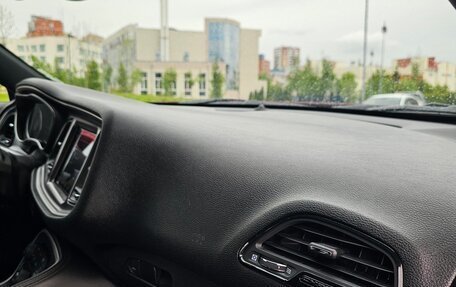 Dodge Challenger III рестайлинг 2, 2019 год, 3 600 000 рублей, 25 фотография