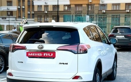 Toyota RAV4, 2018 год, 2 650 000 рублей, 3 фотография