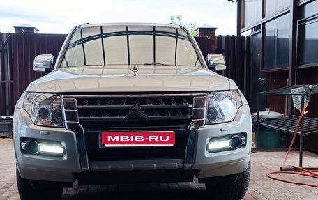 Mitsubishi Pajero IV, 2019 год, 3 600 000 рублей, 7 фотография