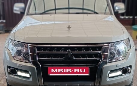 Mitsubishi Pajero IV, 2019 год, 3 600 000 рублей, 6 фотография