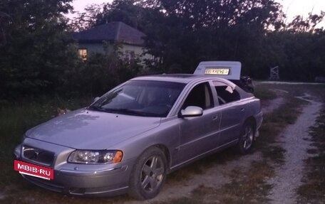 Volvo S60 III, 2002 год, 600 000 рублей, 2 фотография