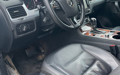 Volkswagen Touareg III, 2012 год, 2 000 000 рублей, 2 фотография
