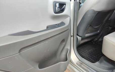 Hyundai Santa Fe Classic, 2011 год, 580 000 рублей, 32 фотография