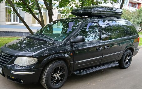 Chrysler Voyager IV, 2004 год, 1 200 000 рублей, 2 фотография
