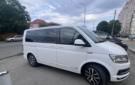 Volkswagen Multivan T6 рестайлинг, 2015 год, 4 000 000 рублей, 4 фотография