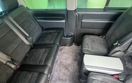 Volkswagen Multivan T6 рестайлинг, 2015 год, 4 000 000 рублей, 11 фотография