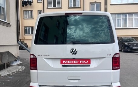 Volkswagen Multivan T6 рестайлинг, 2015 год, 4 000 000 рублей, 8 фотография